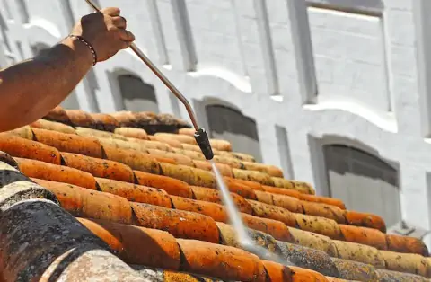 Nettoyage de toitures - Beaufort-en-Anjou